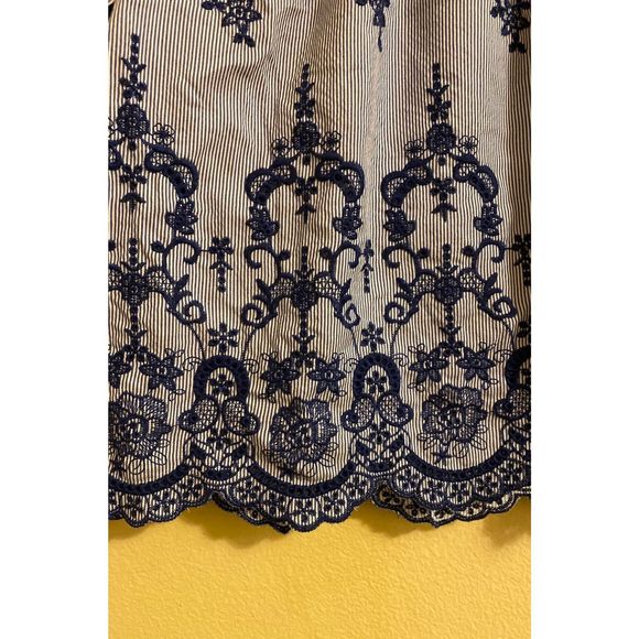 Off the shoulder Top - Picture 4 of 4